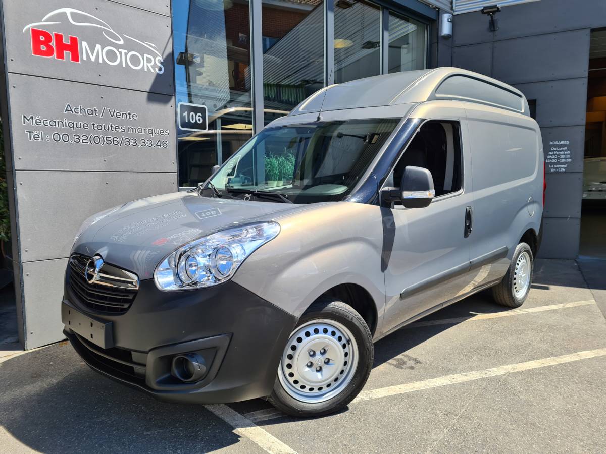 Véhicule occasion BH Motors