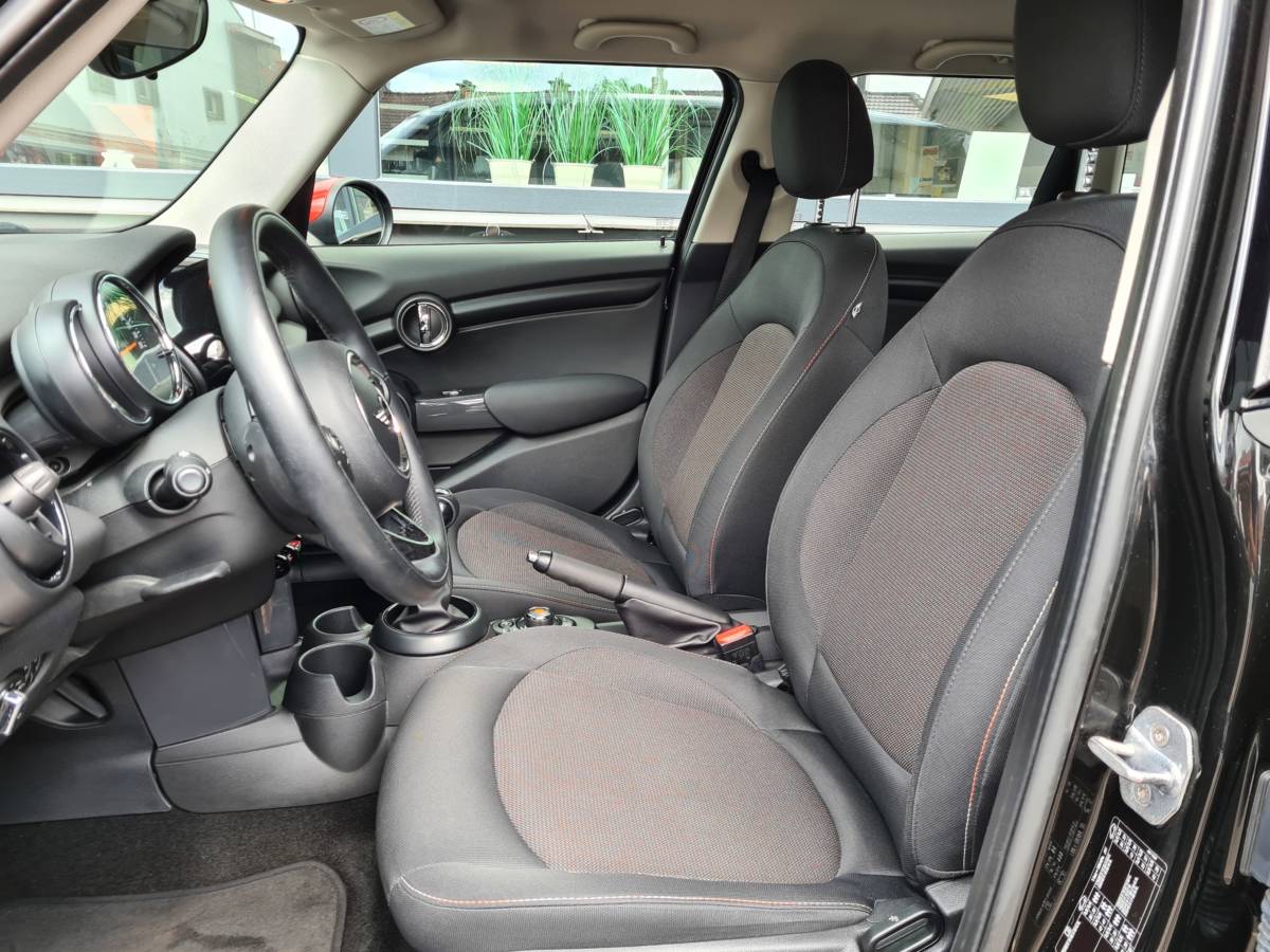 Véhicule occasion BH Motors