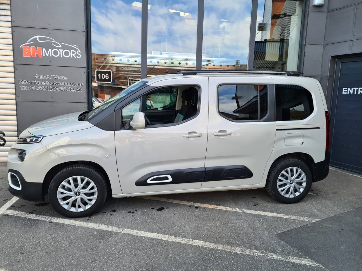 Véhicule occasion BH Motors