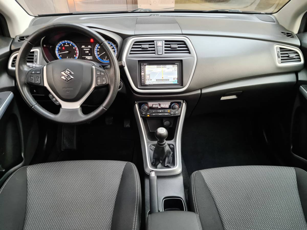Véhicule occasion BH Motors