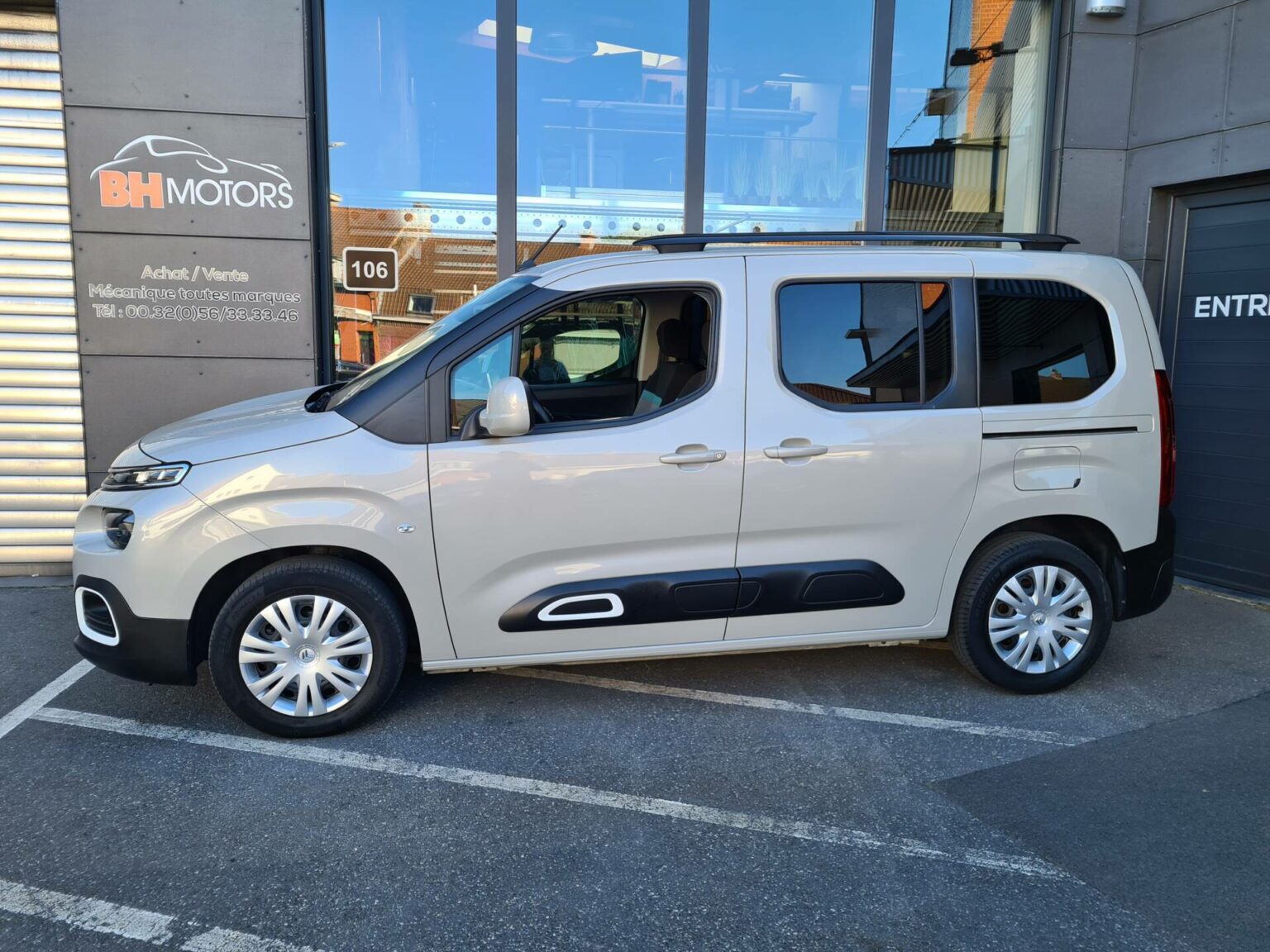 Véhicule occasion BH Motors