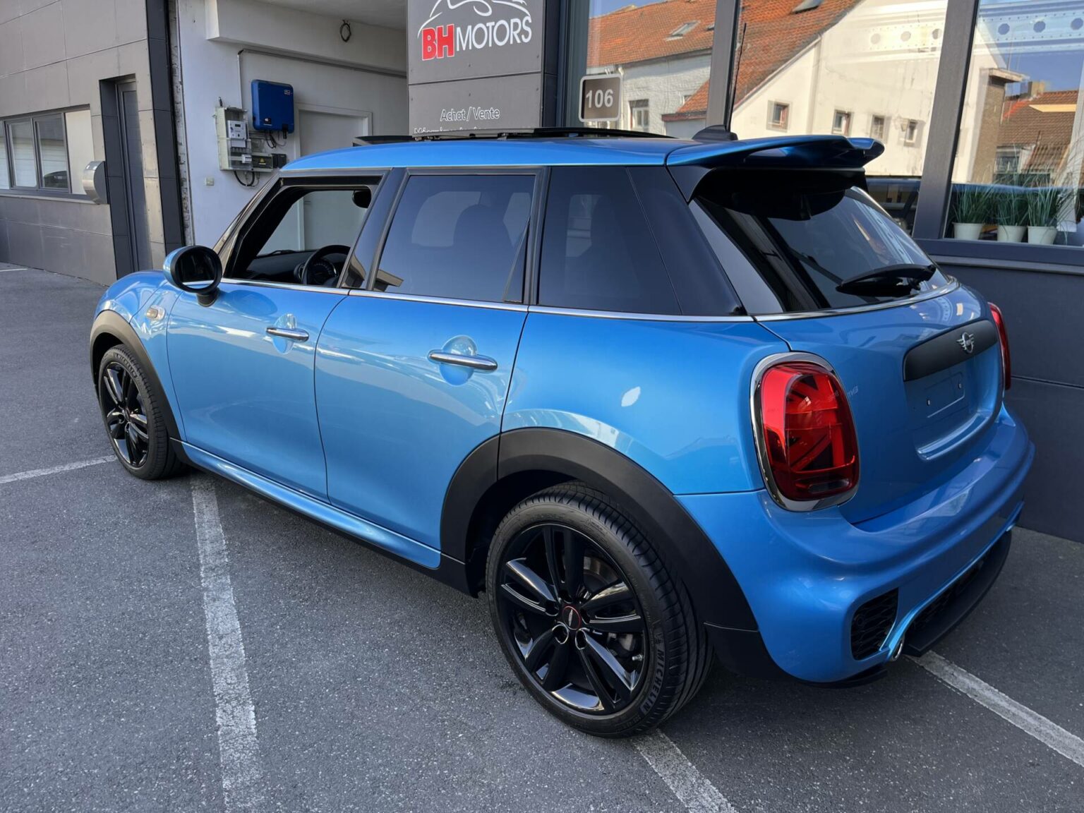 Véhicule occasion BH Motors