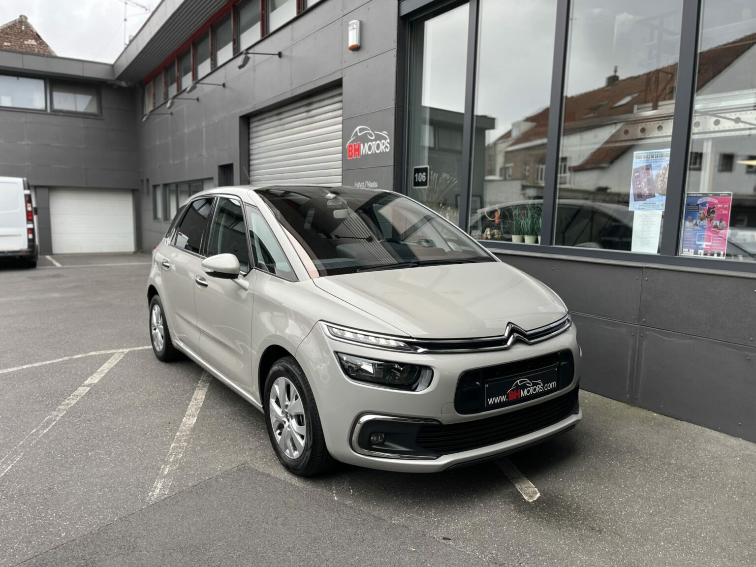 Véhicule occasion BH Motors