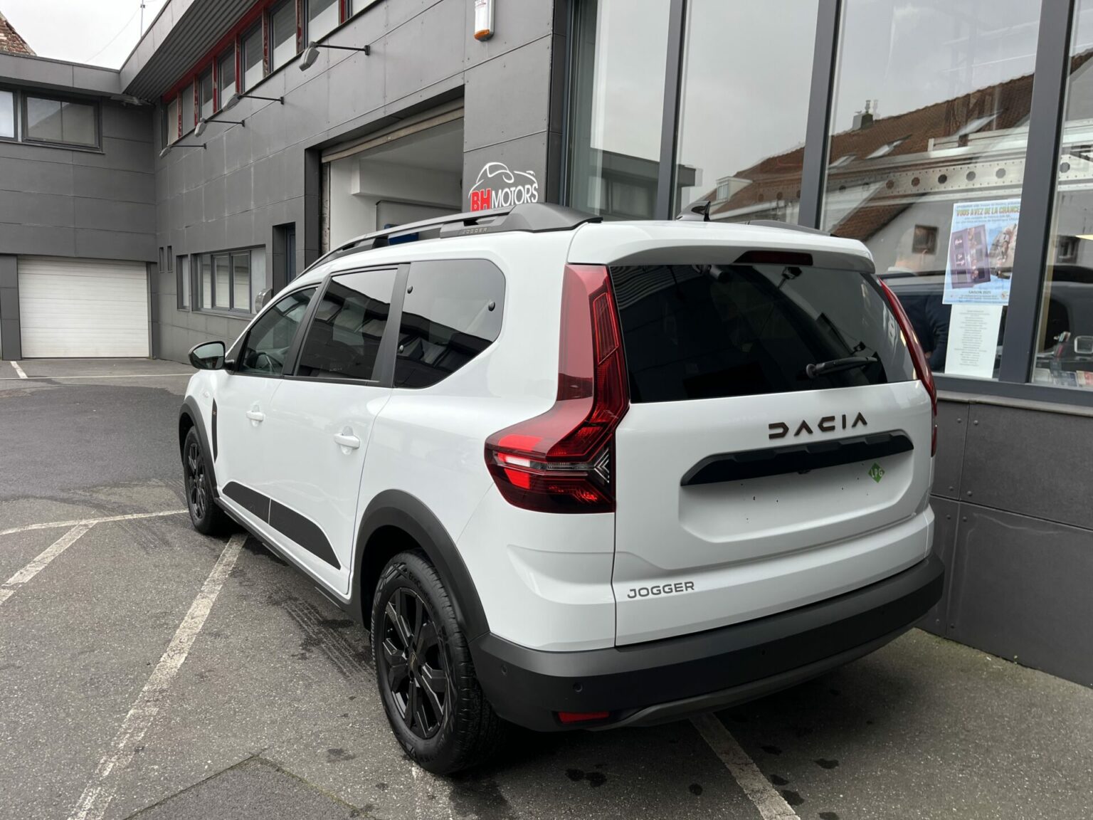 Véhicule occasion BH Motors