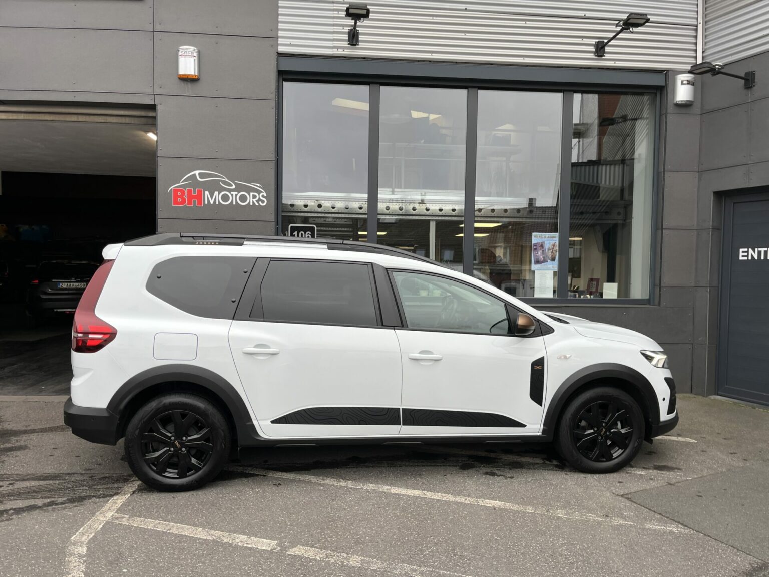 Véhicule occasion BH Motors