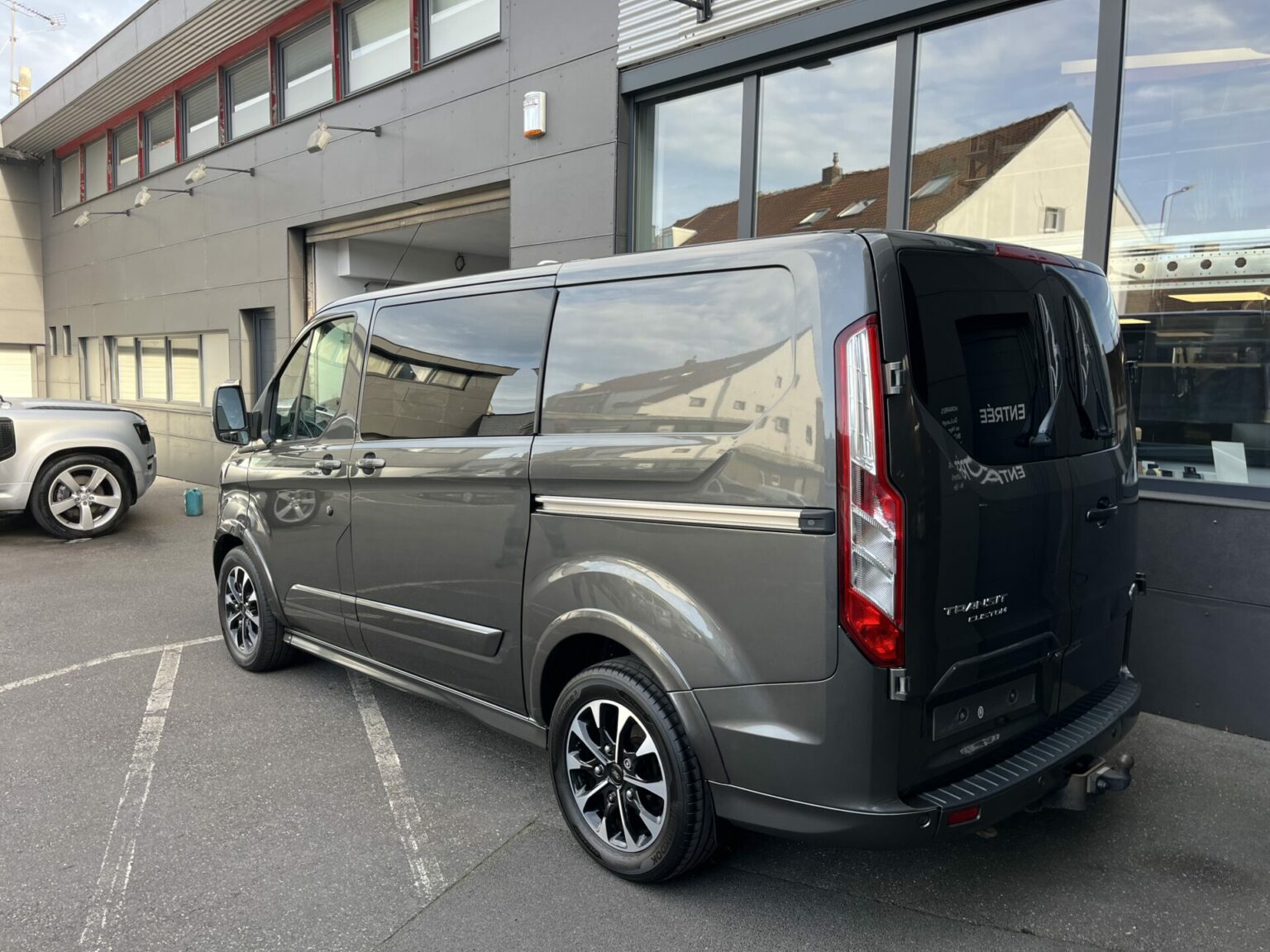 Véhicule occasion BH Motors