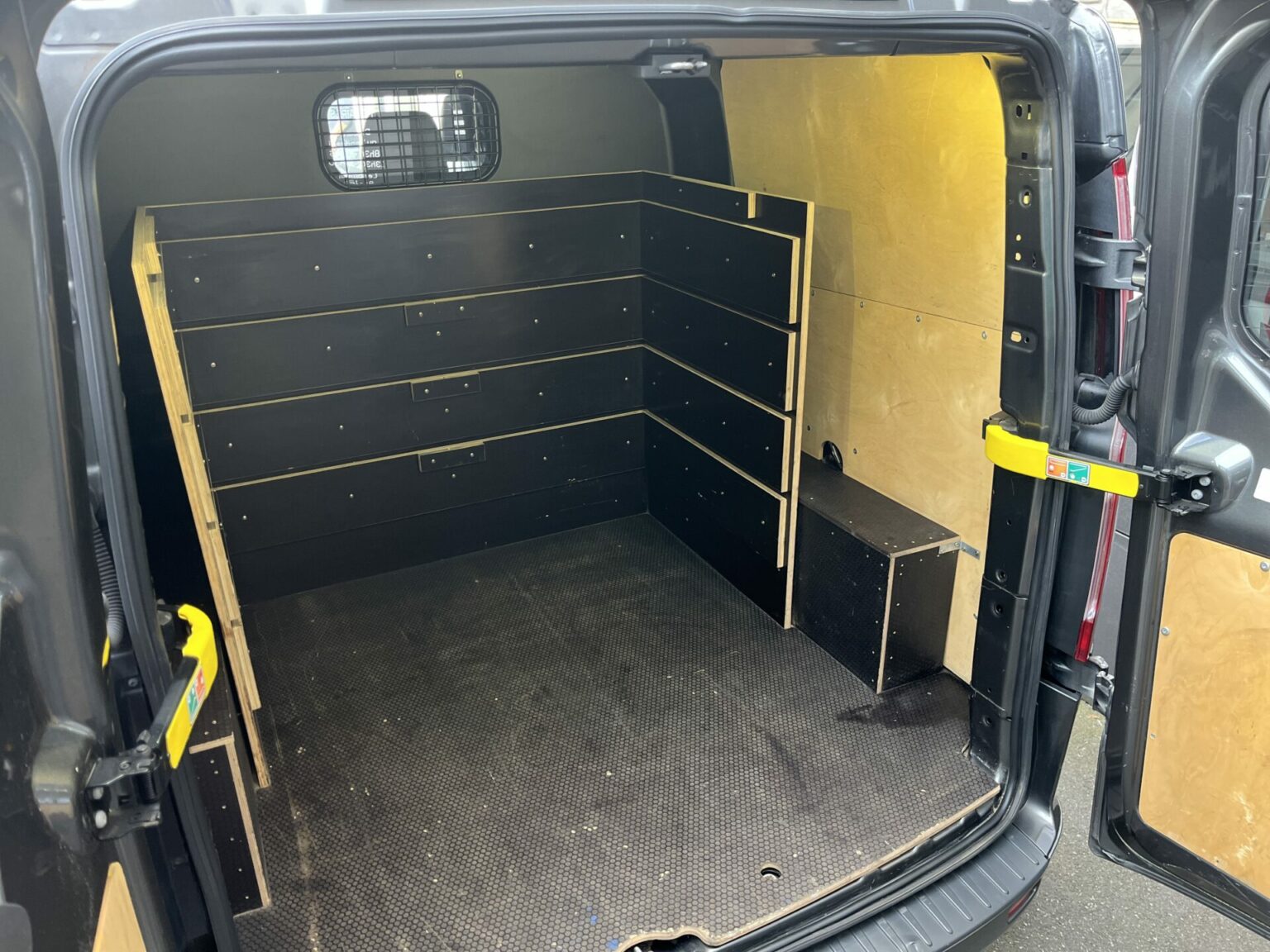 Véhicule occasion BH Motors