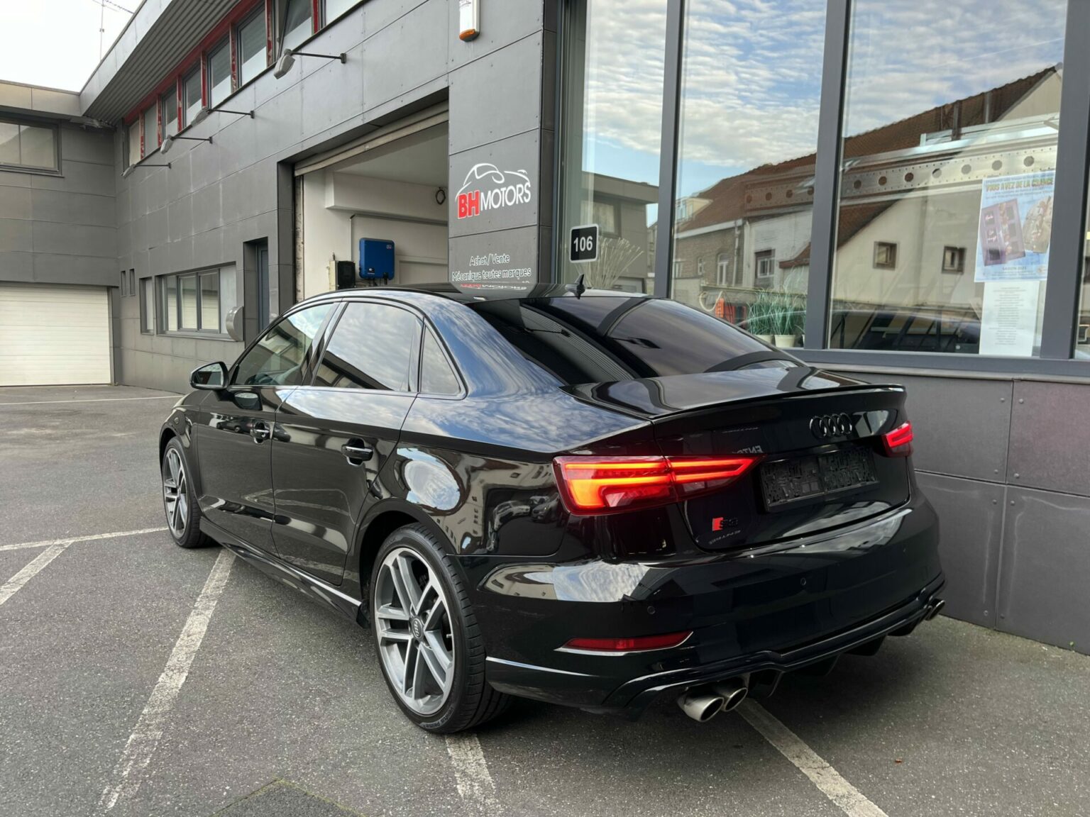 Véhicule occasion BH Motors