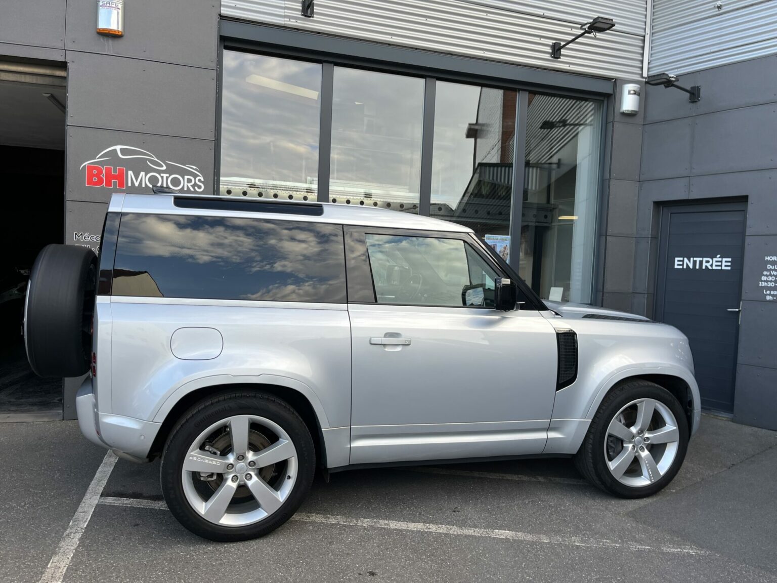 Véhicule occasion BH Motors