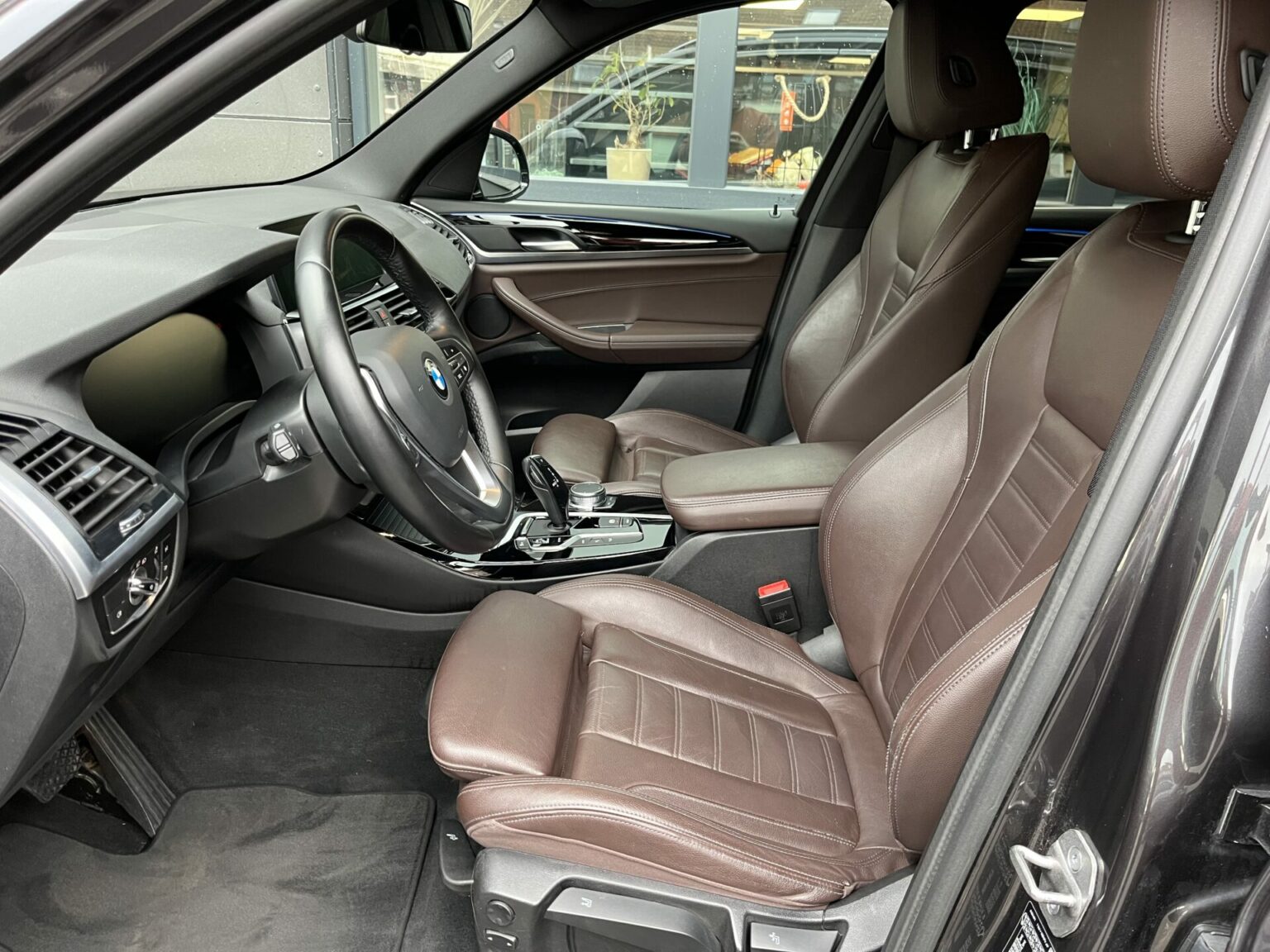 Véhicule occasion BH Motors