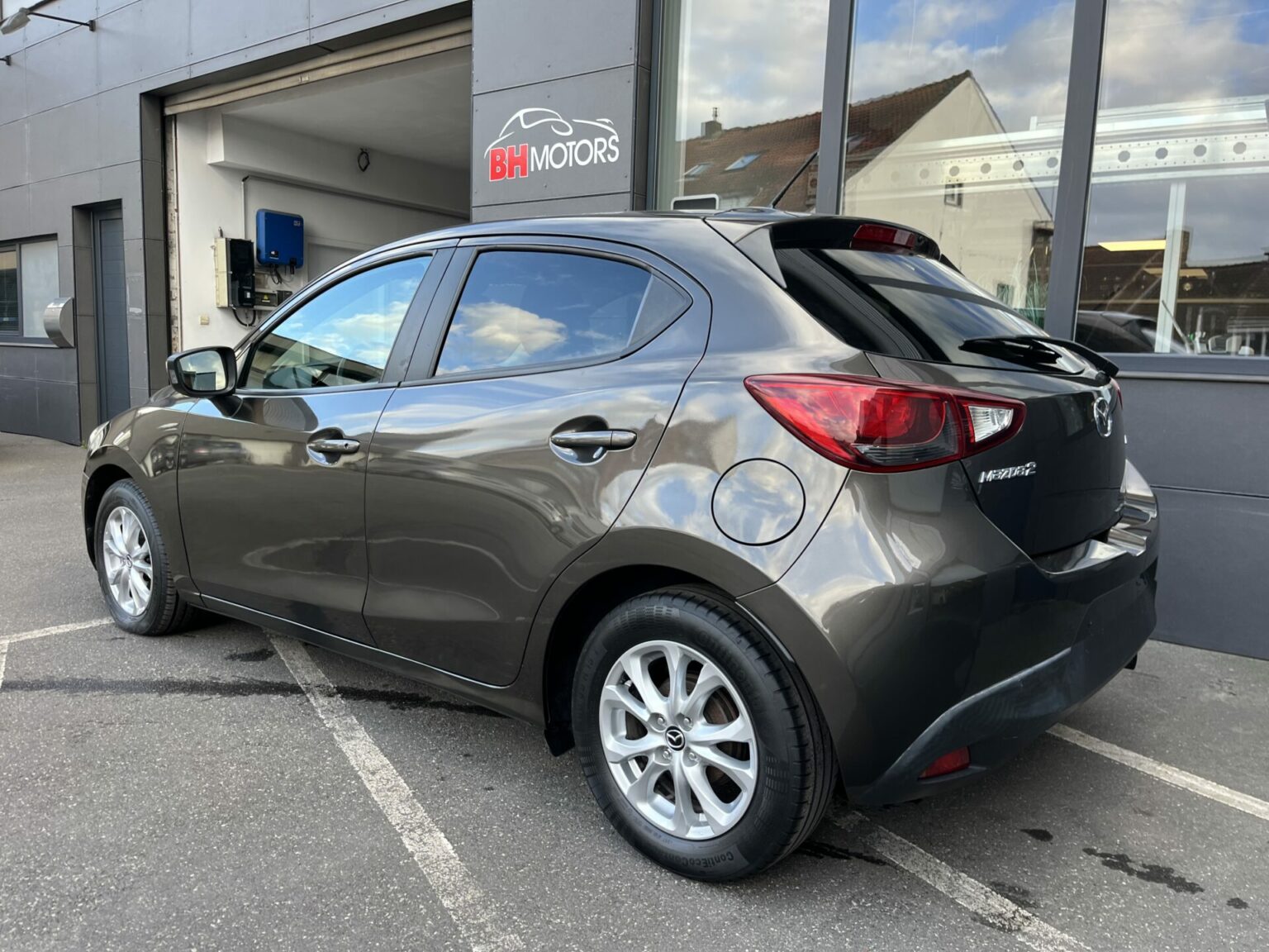 Véhicule occasion BH Motors