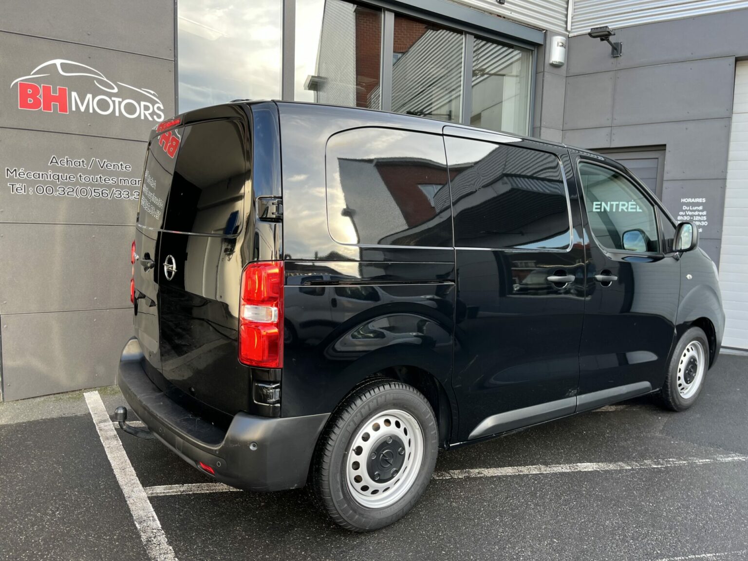 Véhicule occasion BH Motors
