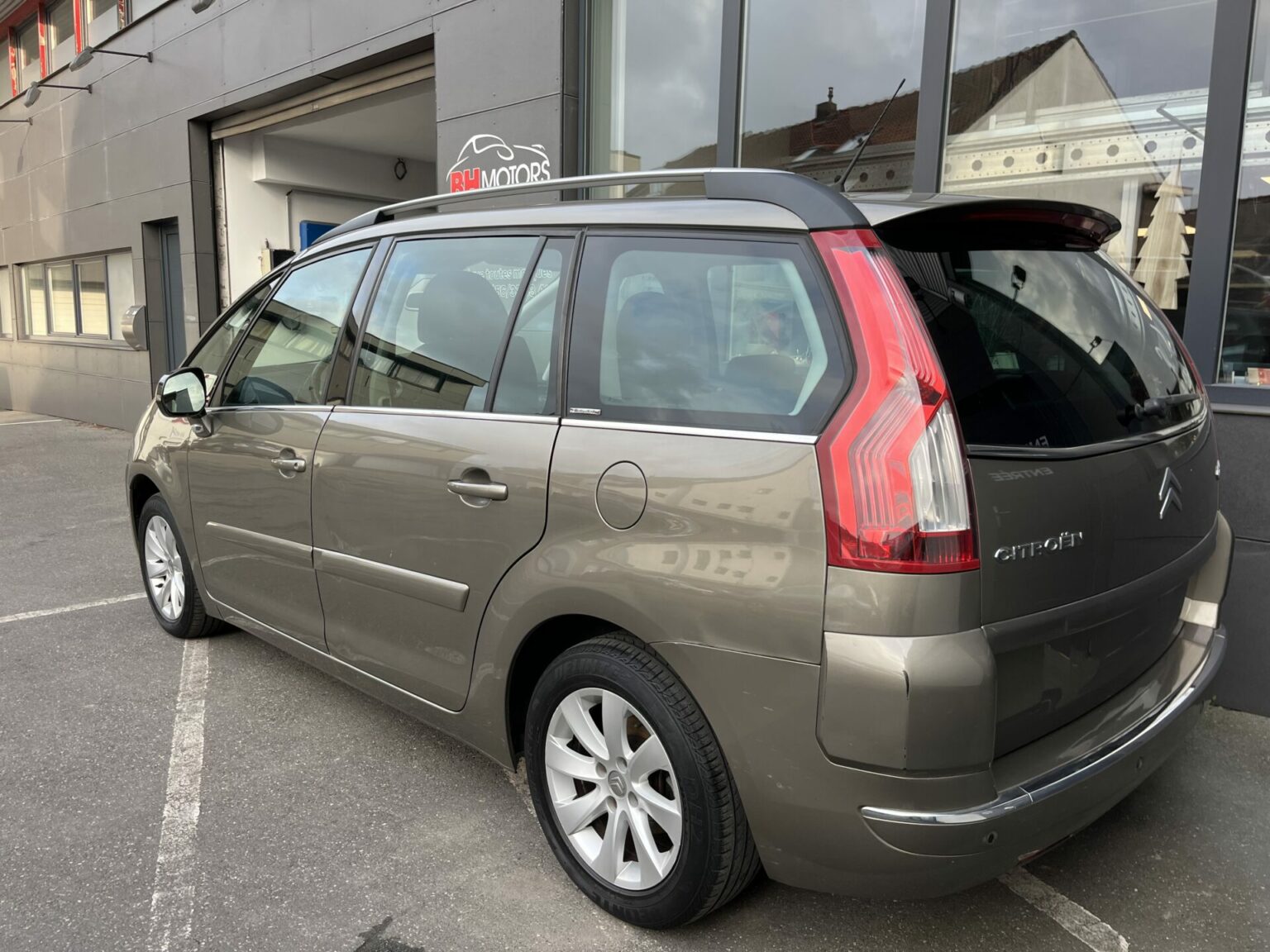 Véhicule occasion BH Motors