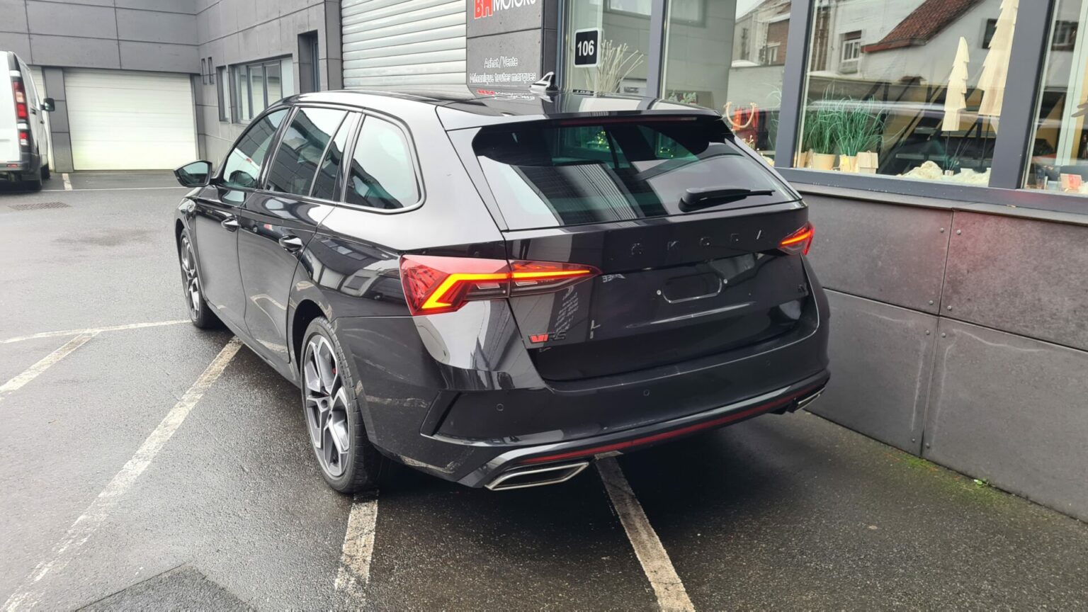 Véhicule occasion BH Motors