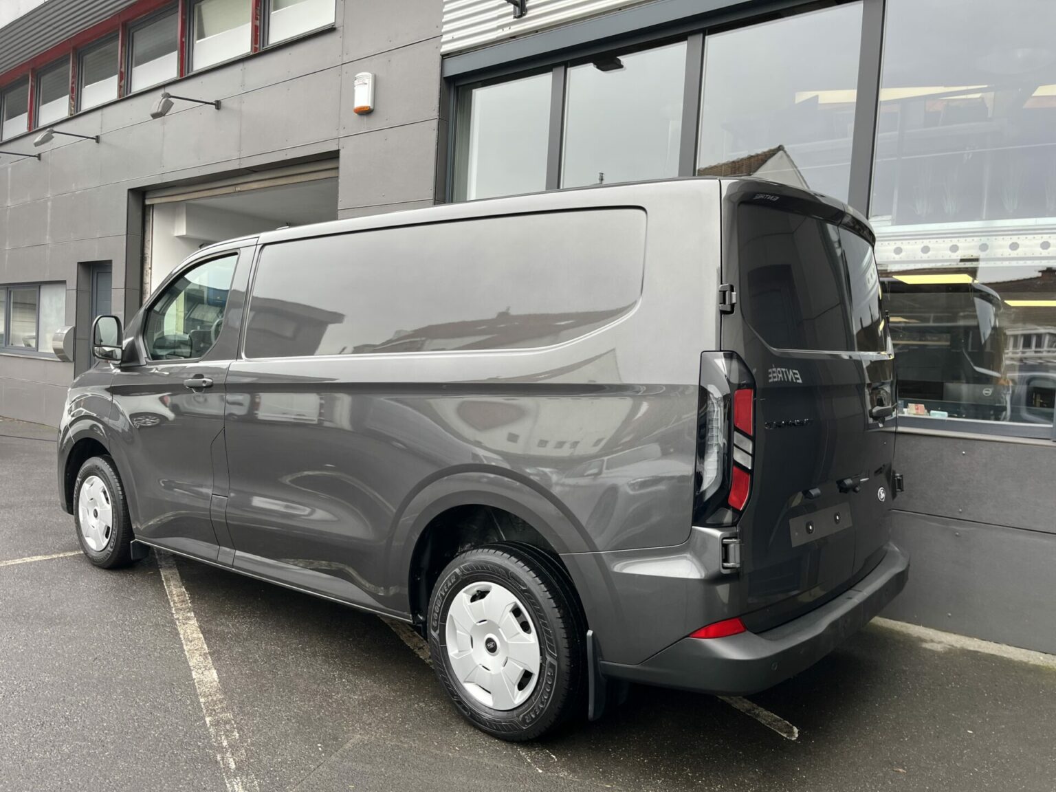 Véhicule occasion BH Motors