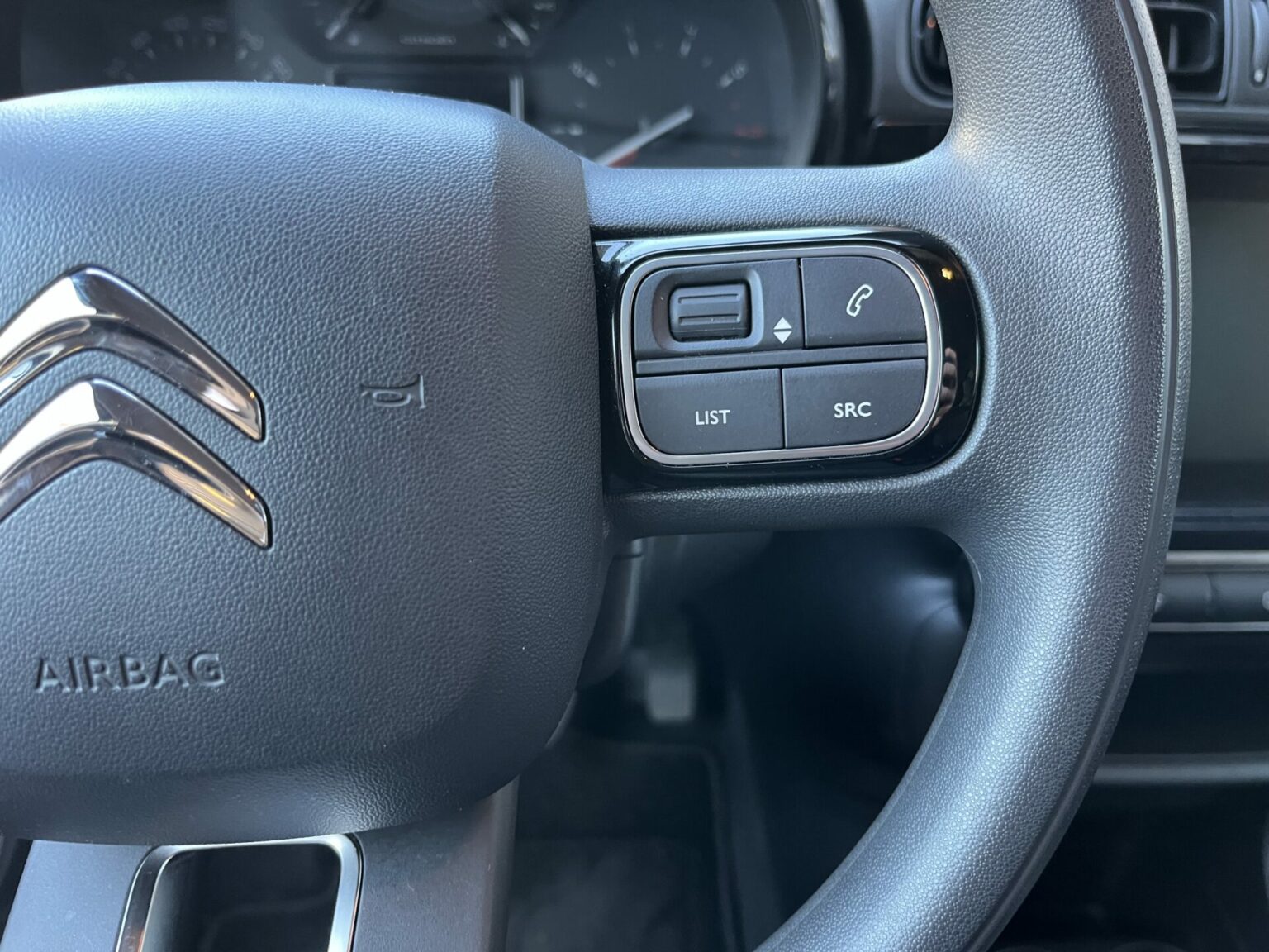 Véhicule occasion BH Motors