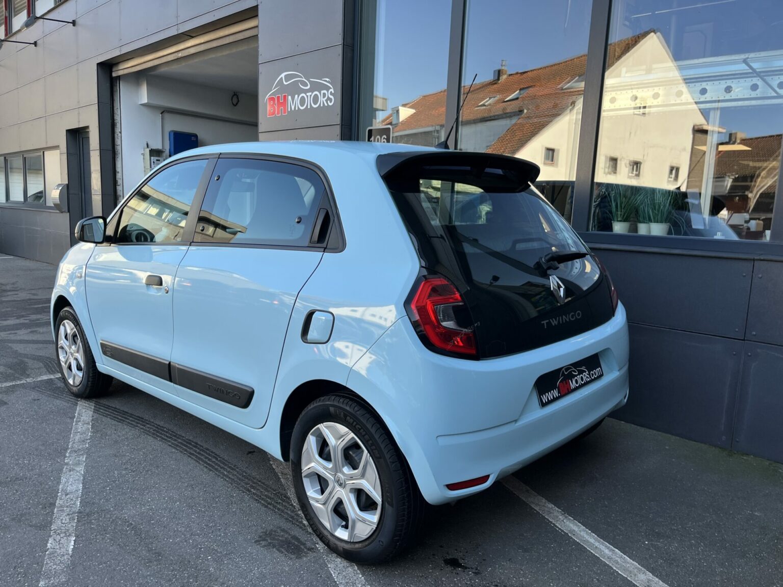 Véhicule occasion BH Motors