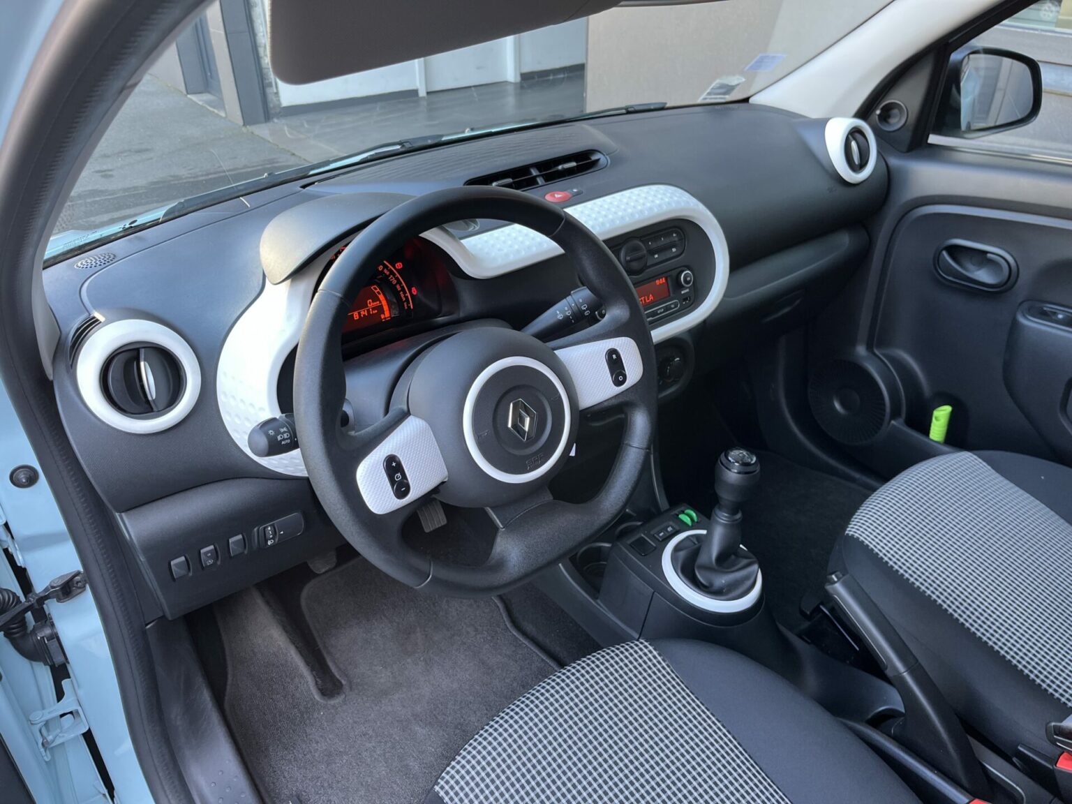 Véhicule occasion BH Motors