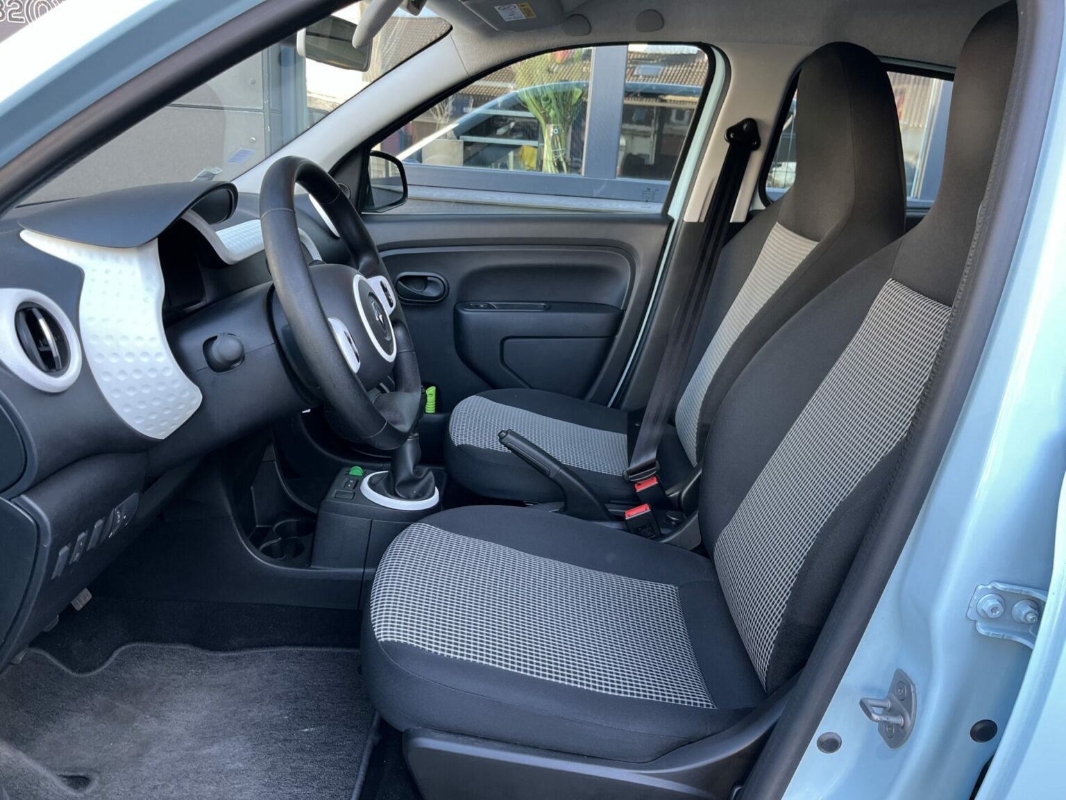 Véhicule occasion BH Motors