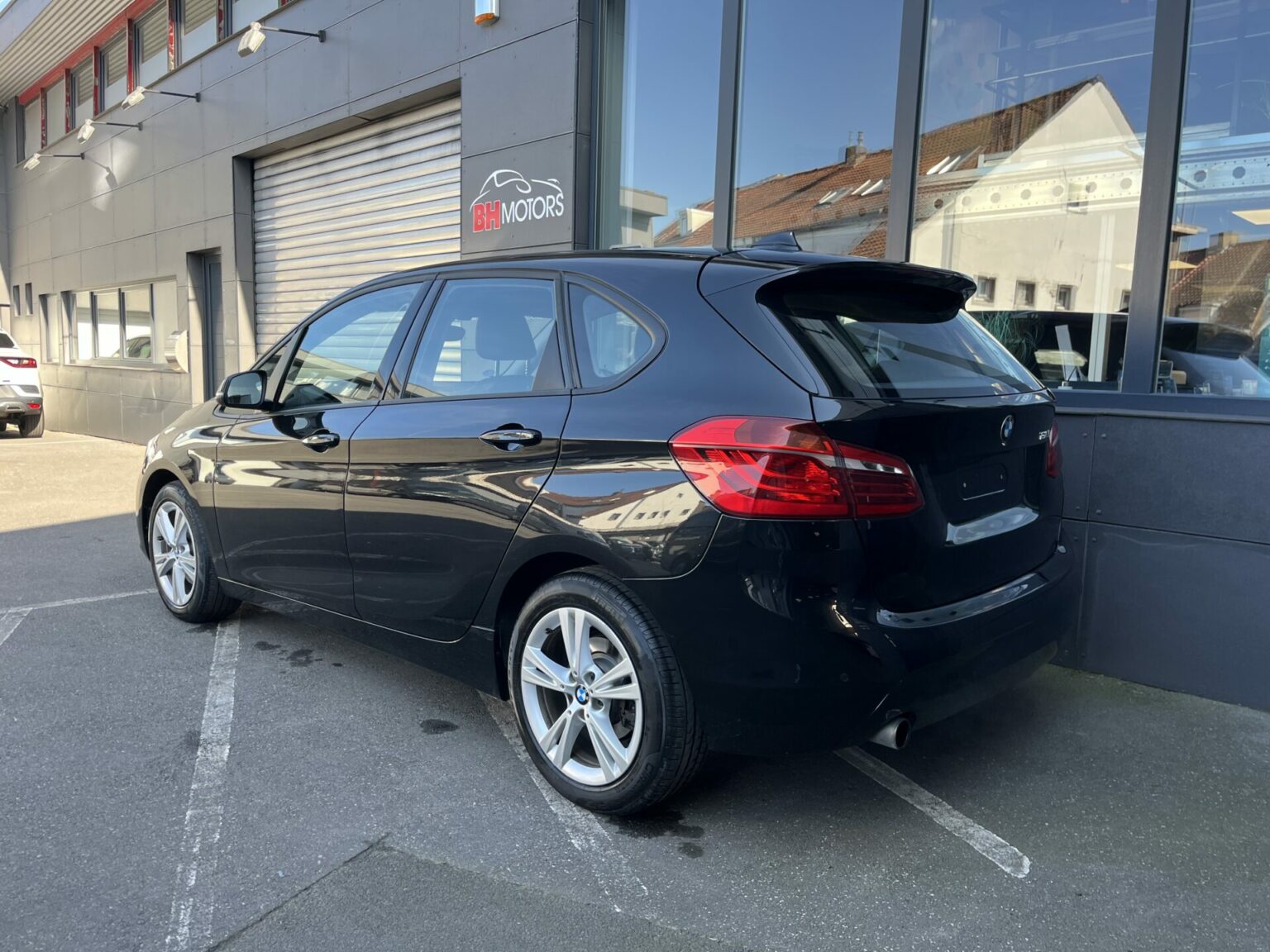 Véhicule occasion BH Motors