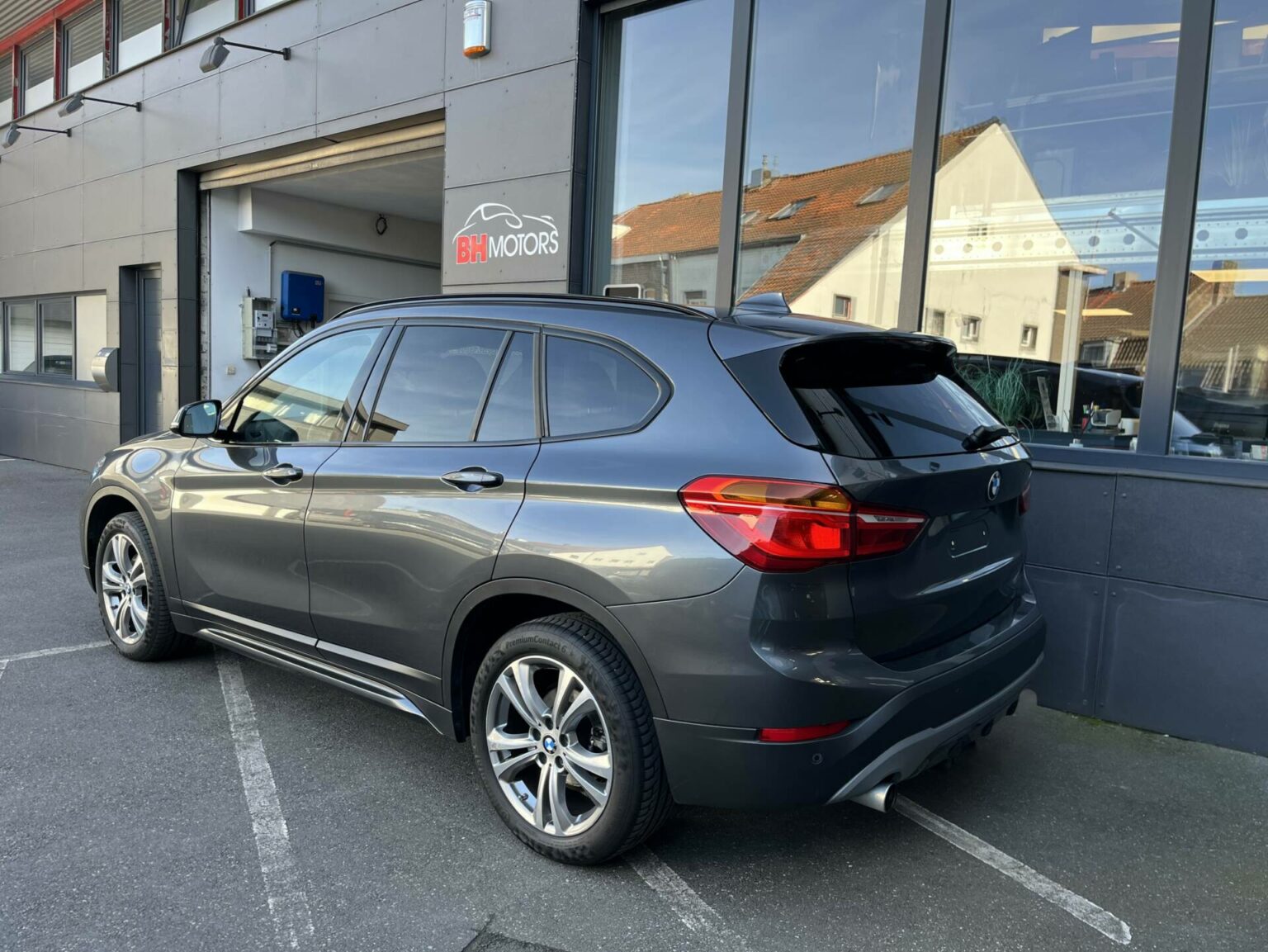 Véhicule occasion BH Motors
