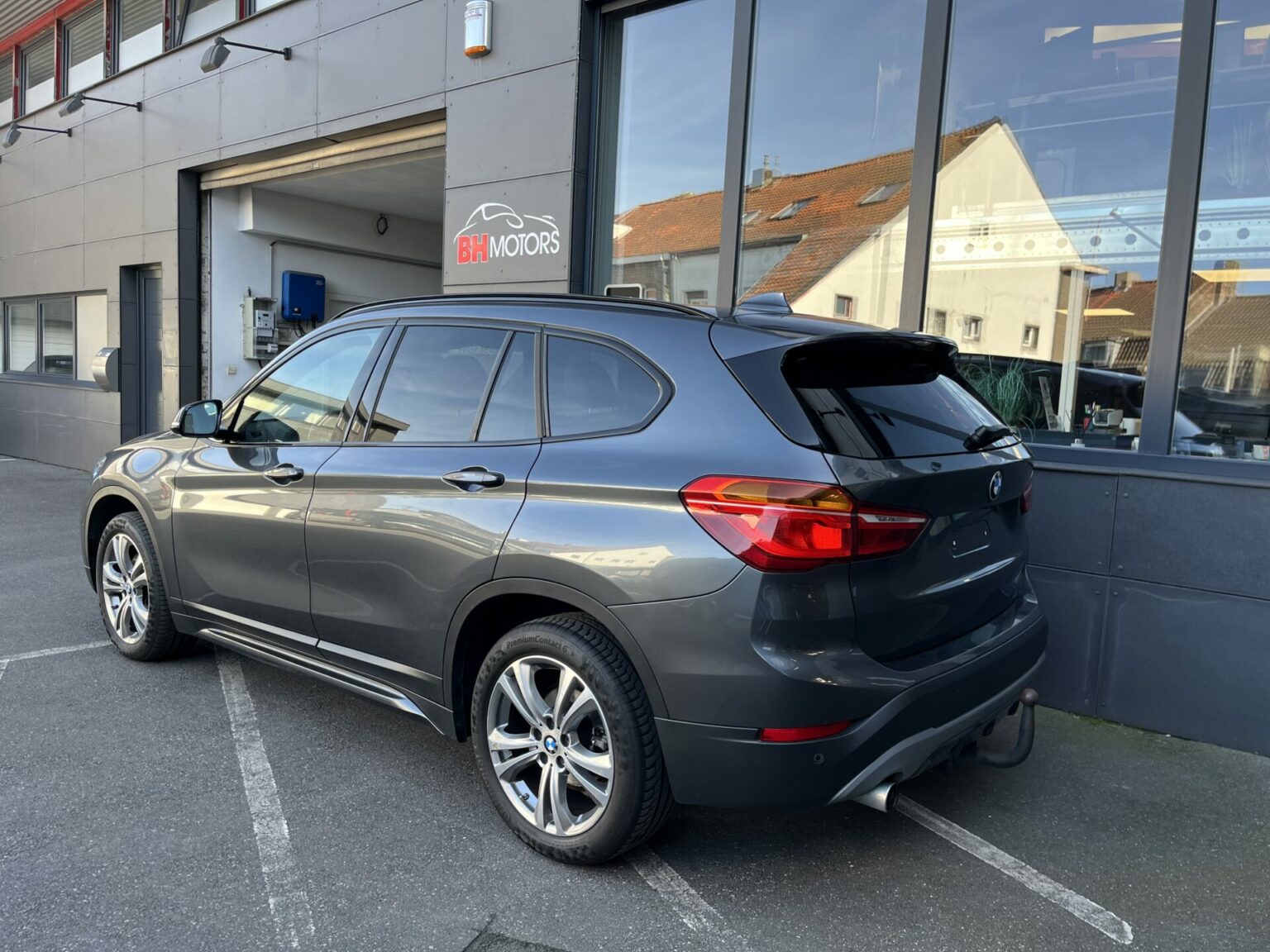 Véhicule occasion BH Motors