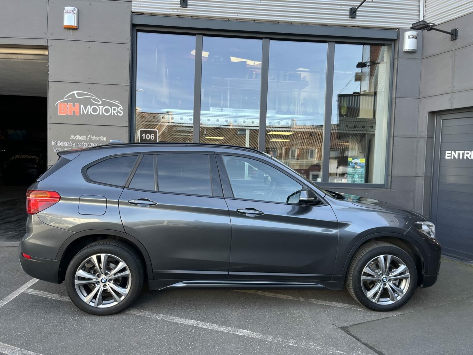 Véhicule occasion BH Motors