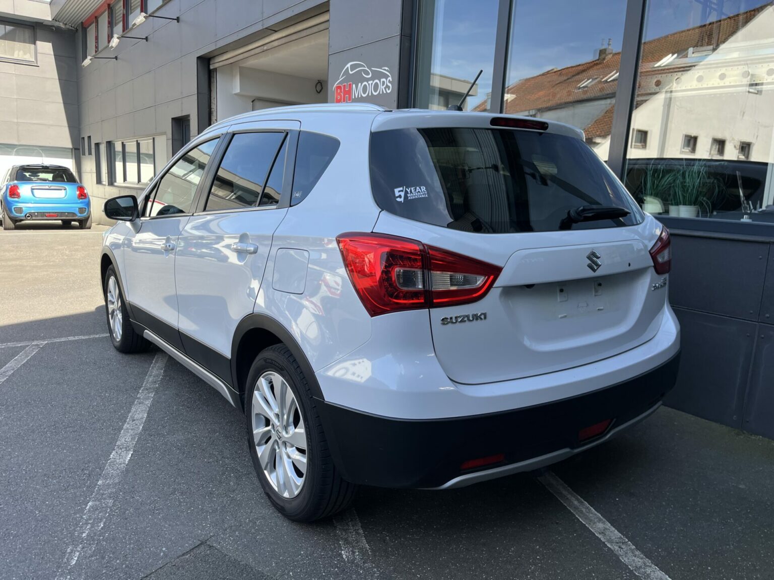 Véhicule occasion BH Motors