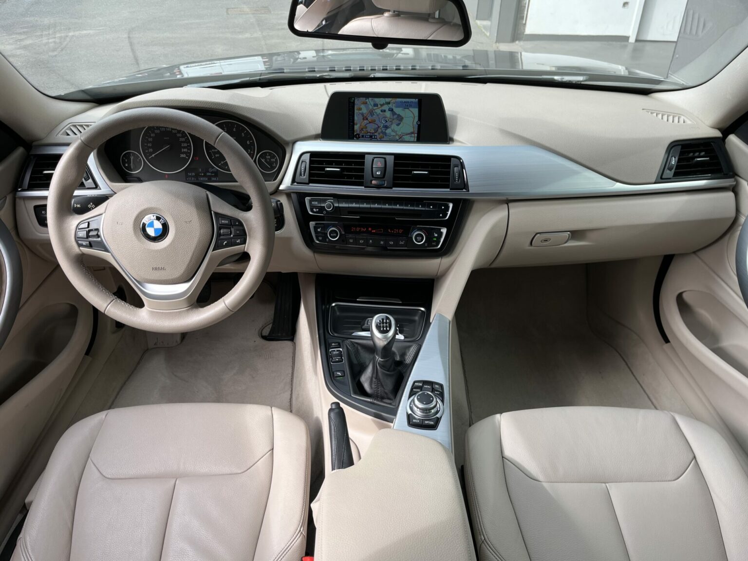 Véhicule occasion BH Motors