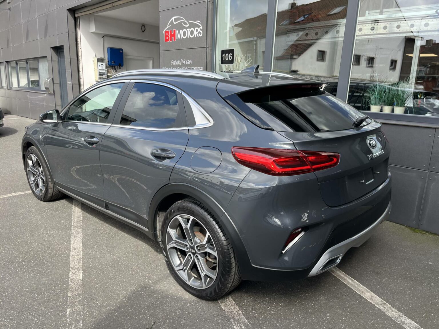 Véhicule occasion BH Motors