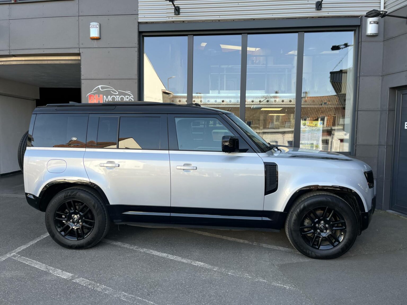 Véhicule occasion BH Motors