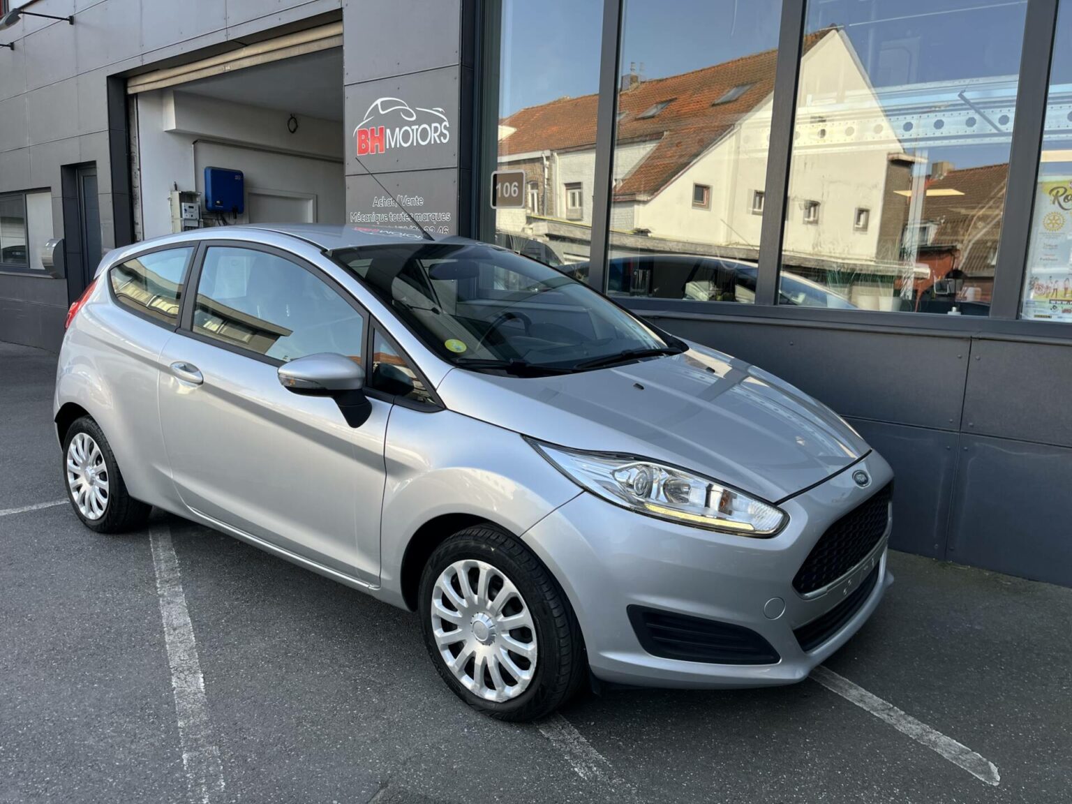 Véhicule occasion BH Motors