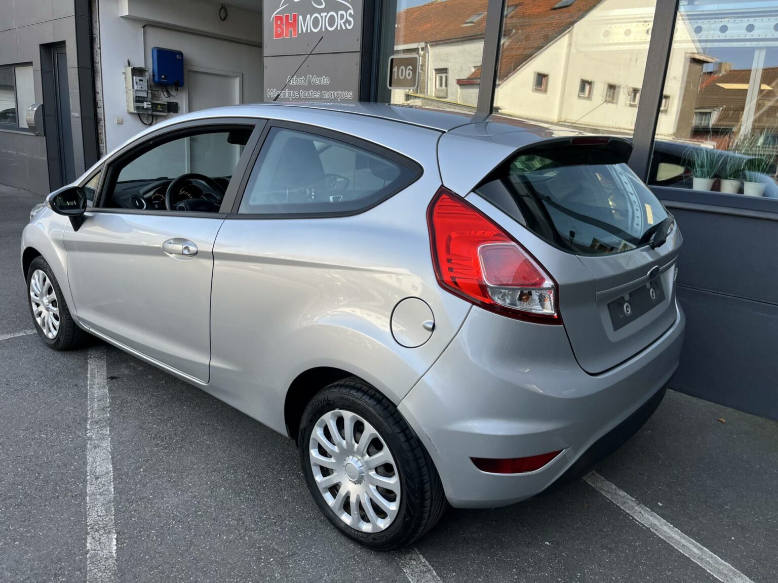 Véhicule occasion BH Motors