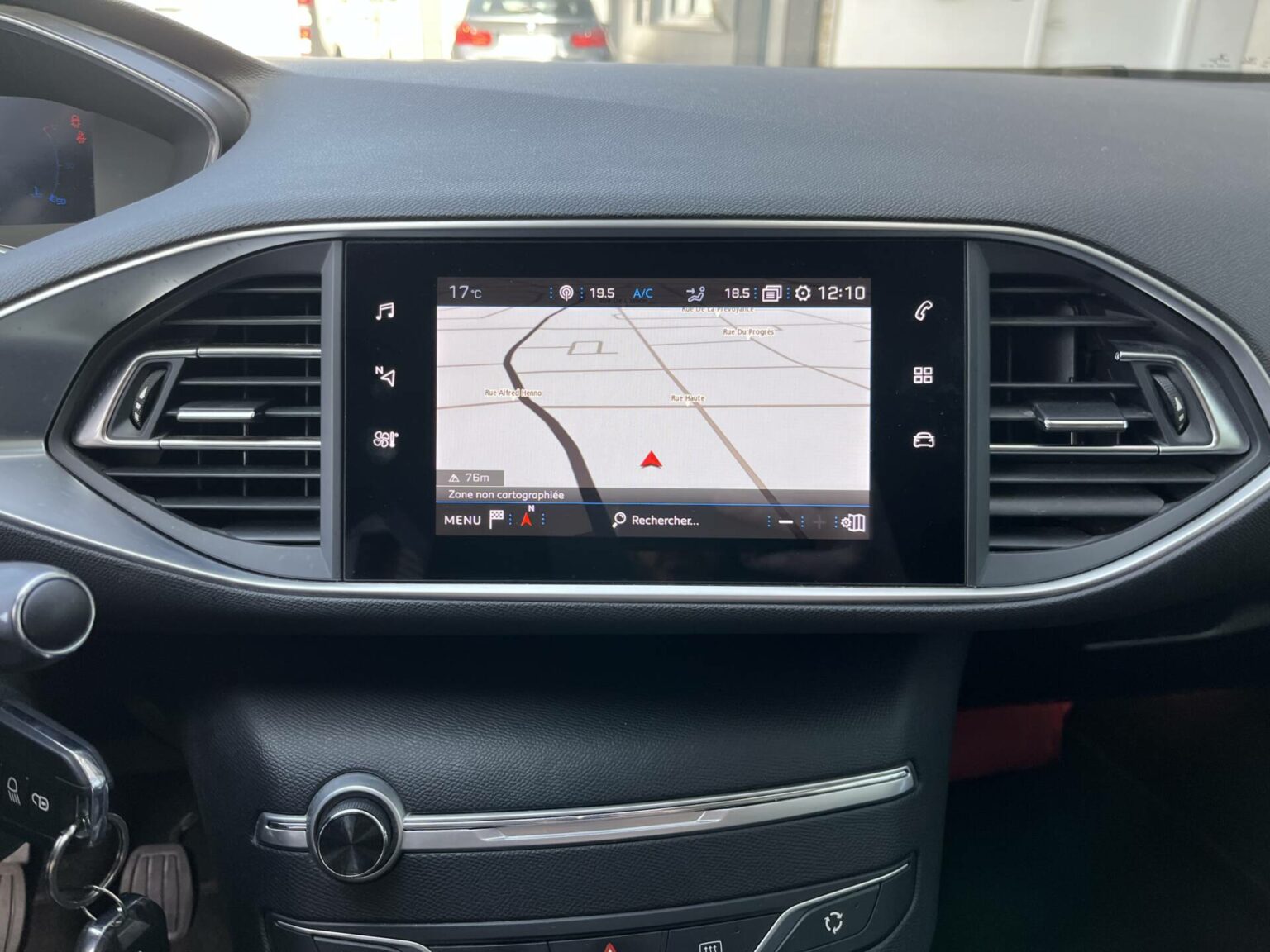 Véhicule occasion BH Motors