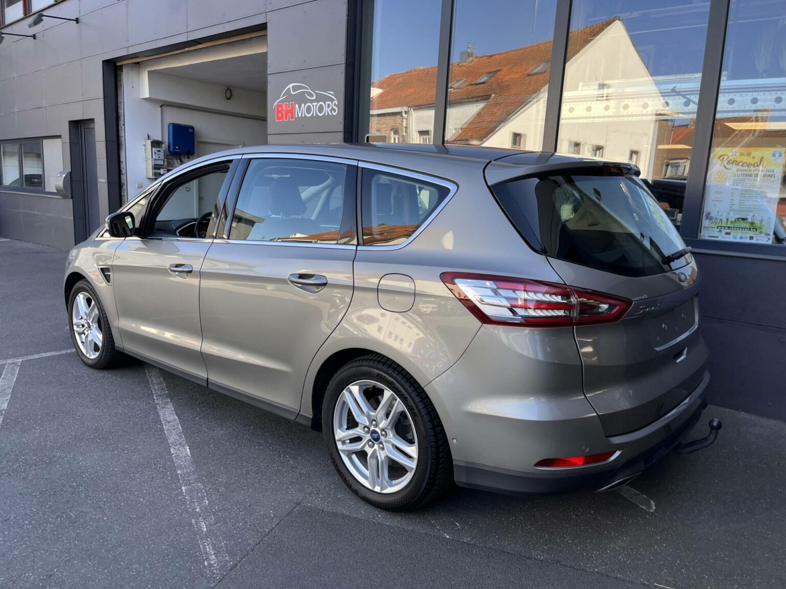 Véhicule occasion BH Motors