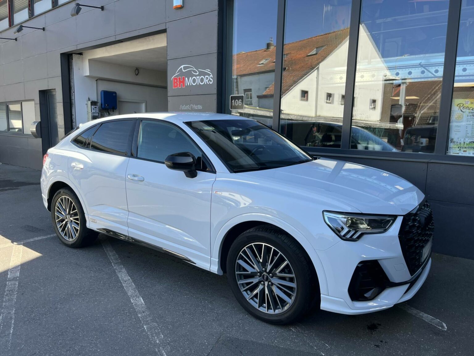 Véhicule occasion BH Motors