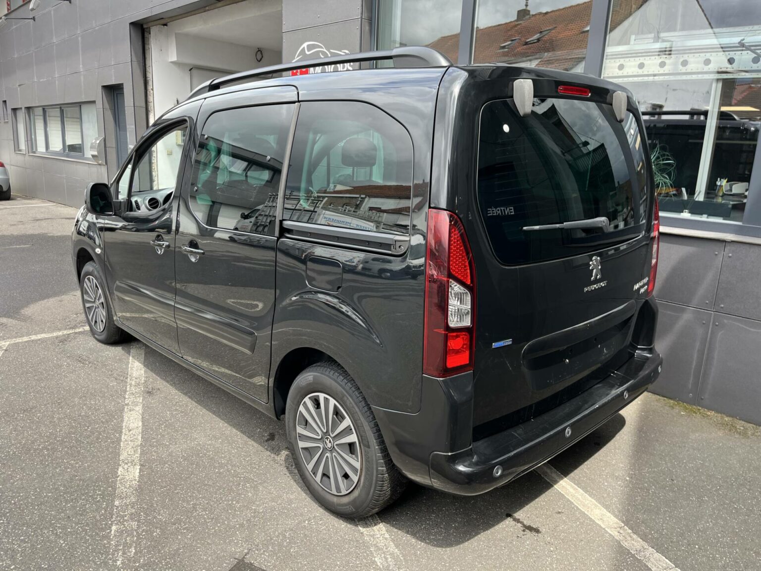 Véhicule occasion BH Motors