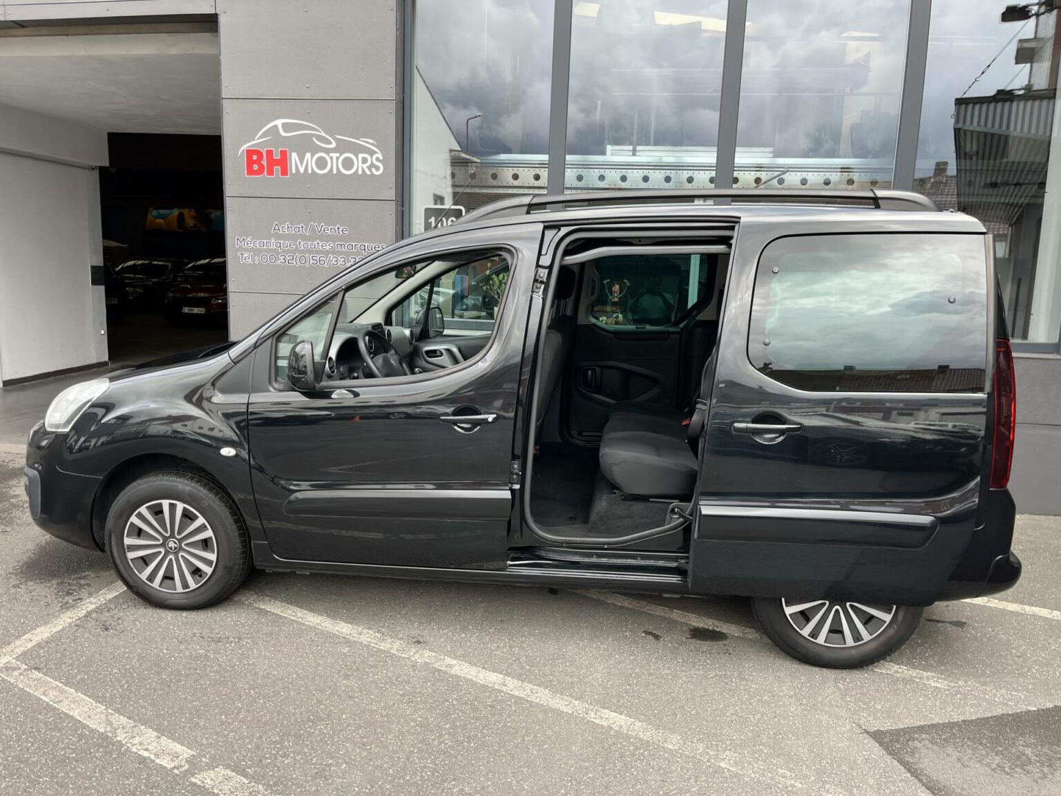 Véhicule occasion BH Motors