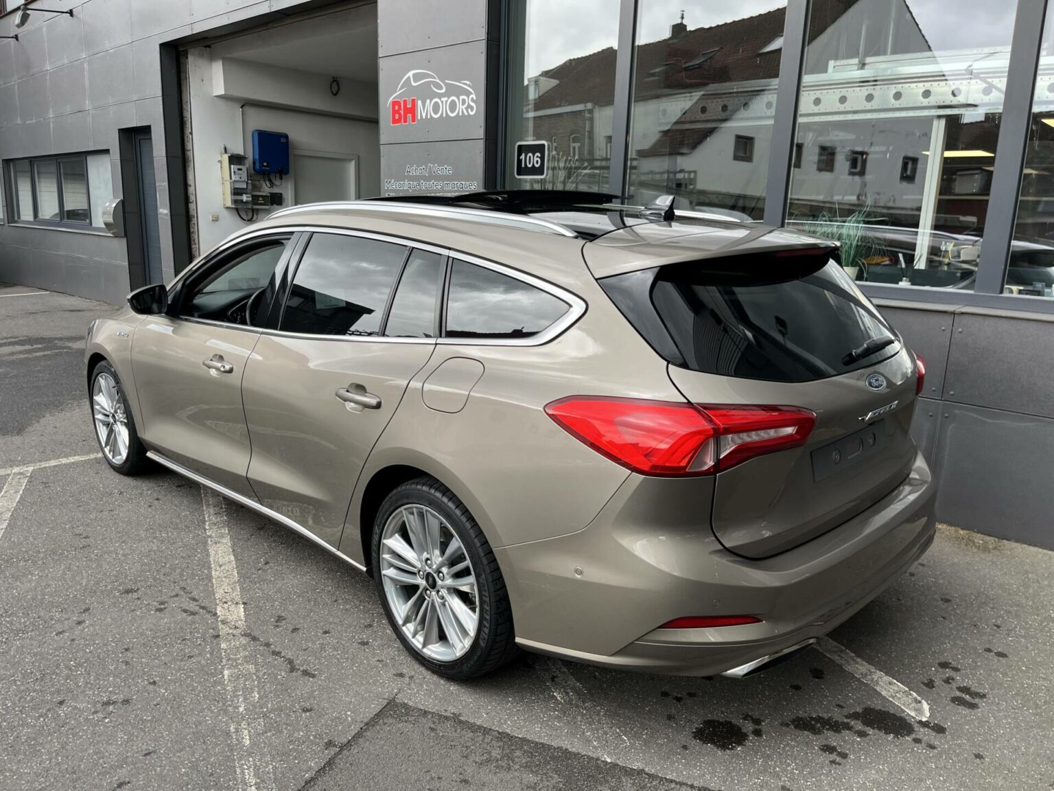 Véhicule occasion BH Motors