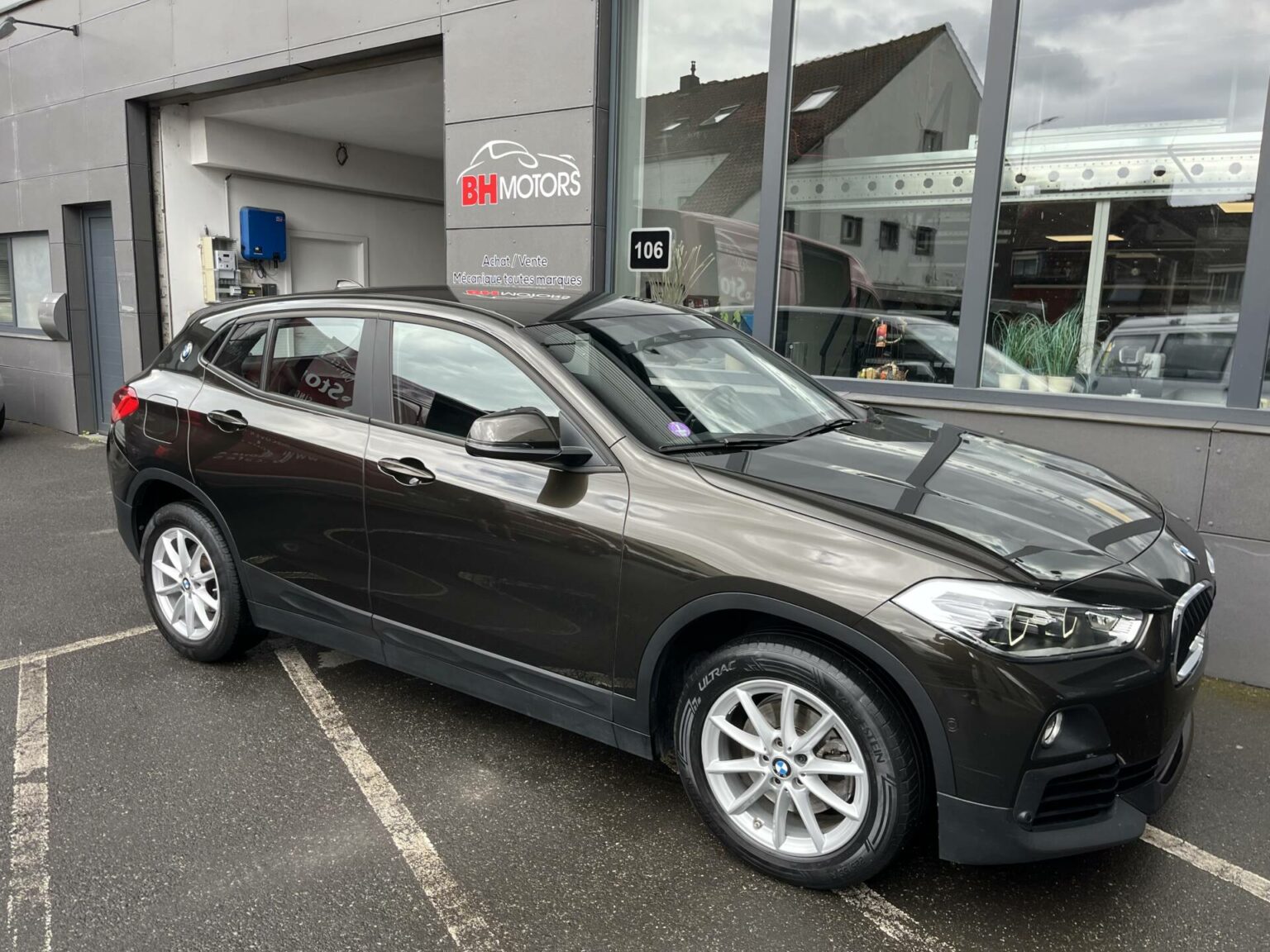 Véhicule occasion BH Motors