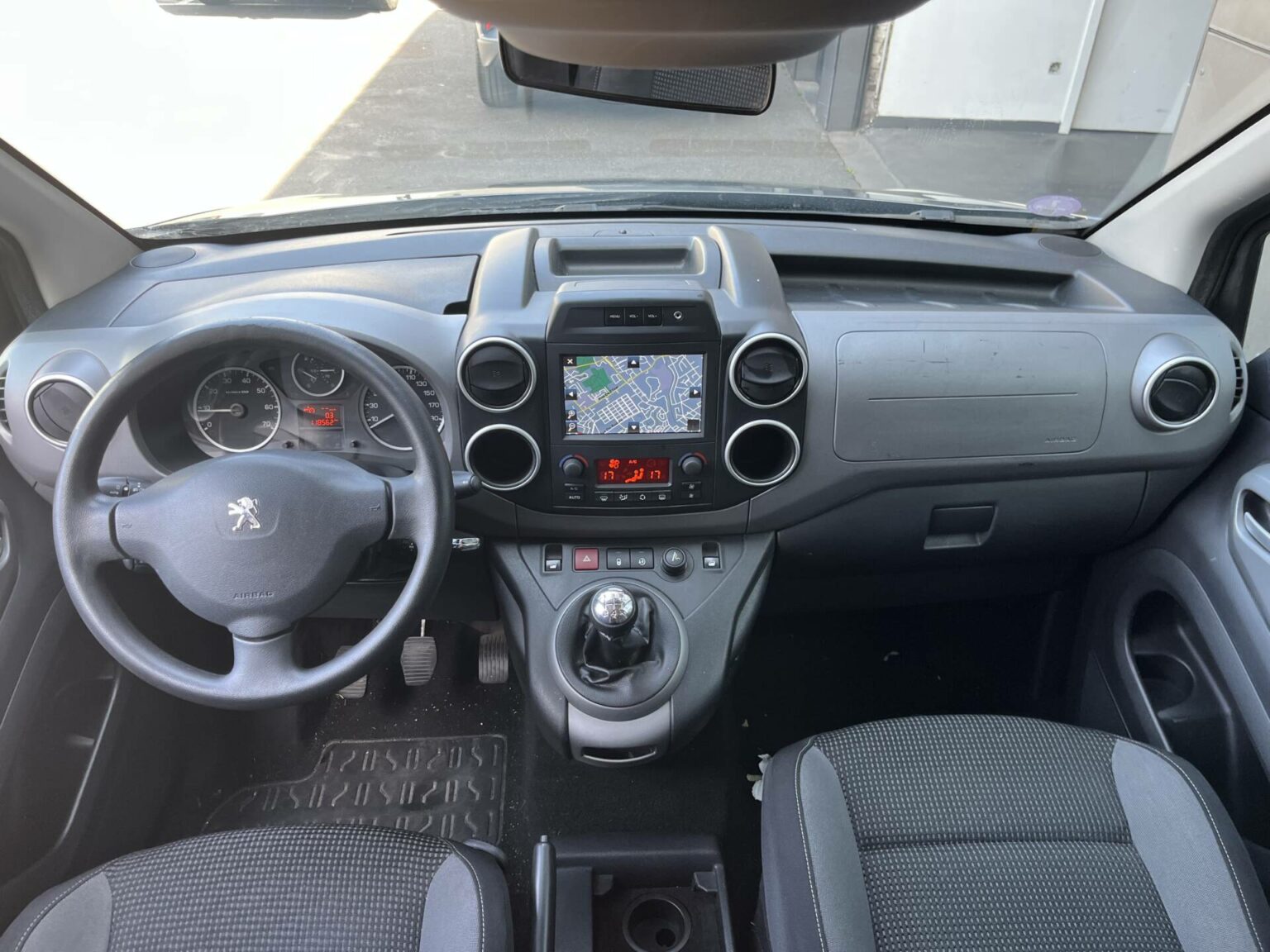 Véhicule occasion BH Motors