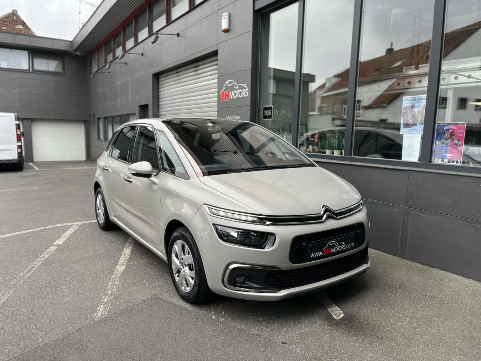 Véhicule occasion BH Motors