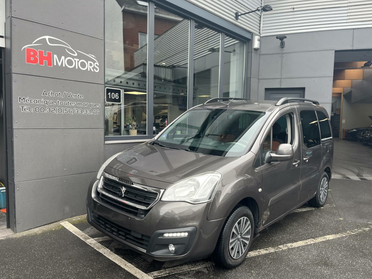 Véhicule occasion BH Motors