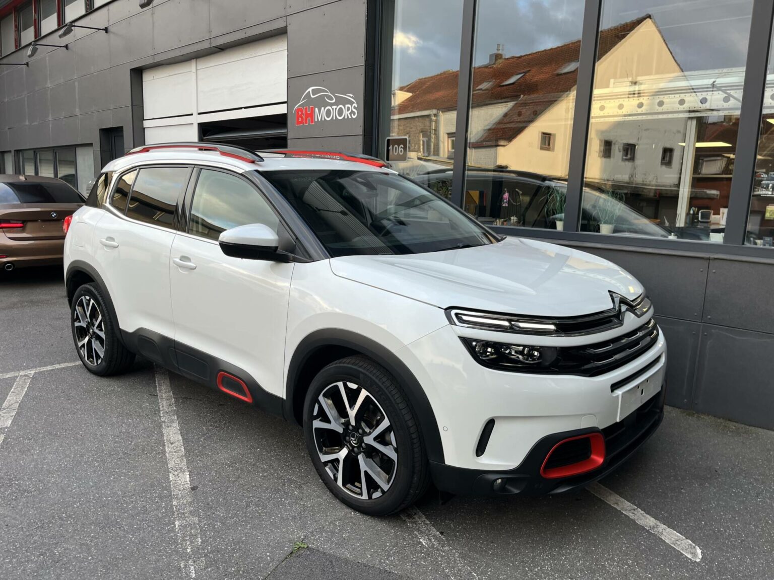 Véhicule occasion BH Motors