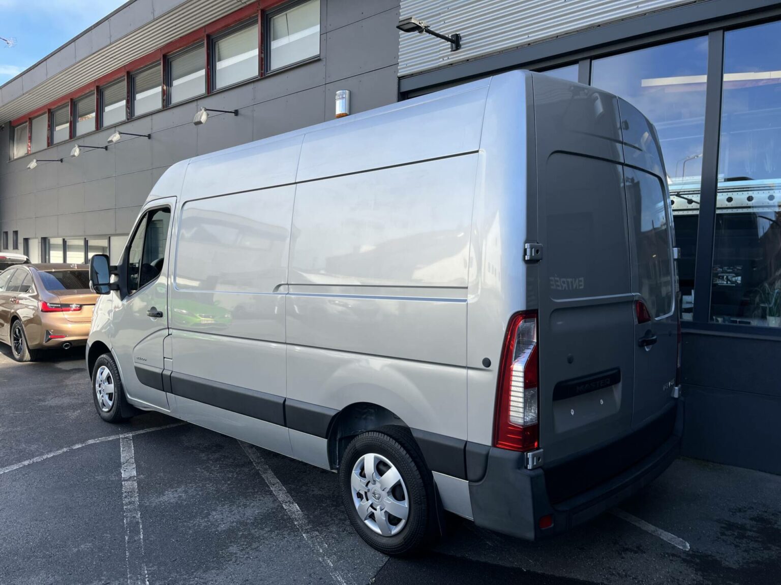 Véhicule occasion BH Motors